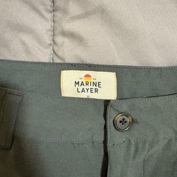 Marine Layer Hybrid Short in Dark Gray - Picture 2 of 3